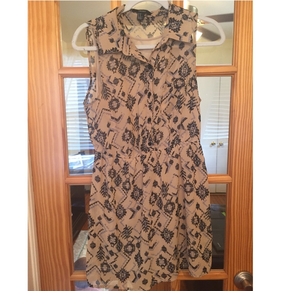 Mesh patterned dress with slip